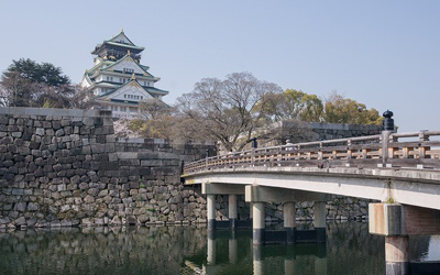 East bridge leading to the main tower in Osaka castle